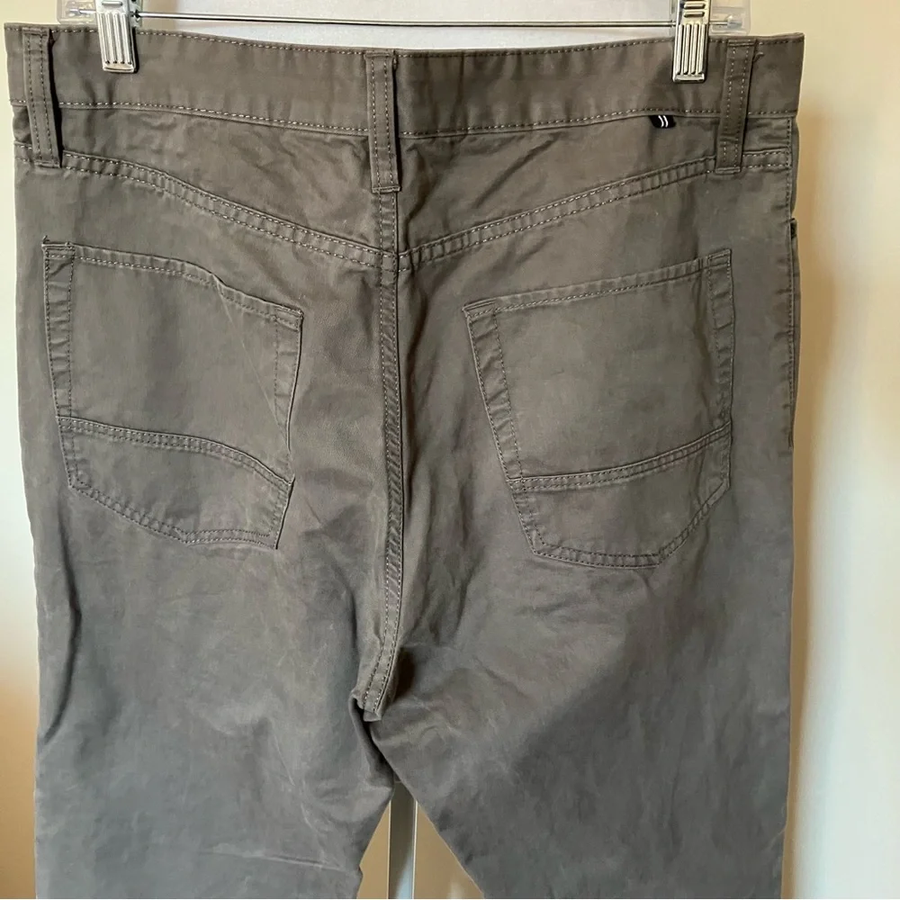 Men’s Nautica Grey Khaki Cotton The Spinnaker Pants size 32 x 32